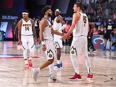 今夜体能课后，洛杉矶快船外线爆发备战NBA季后赛，悬念犹存，控场能力受关注